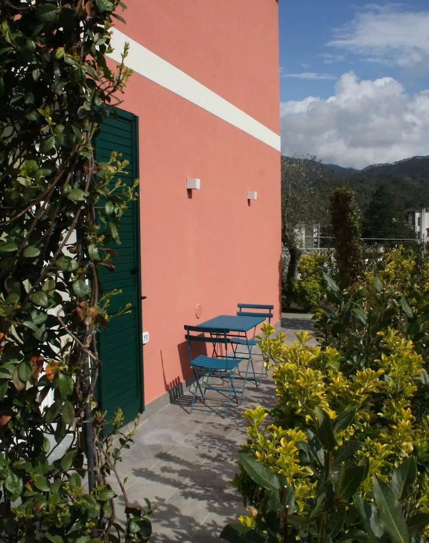 Aria Design B&B Levanto 3*,
